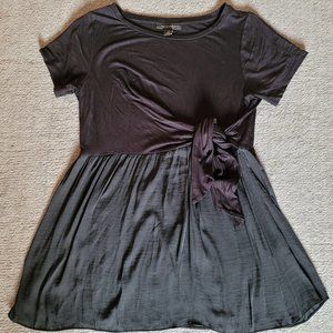 A Pea in the Pod Maternity top Size S